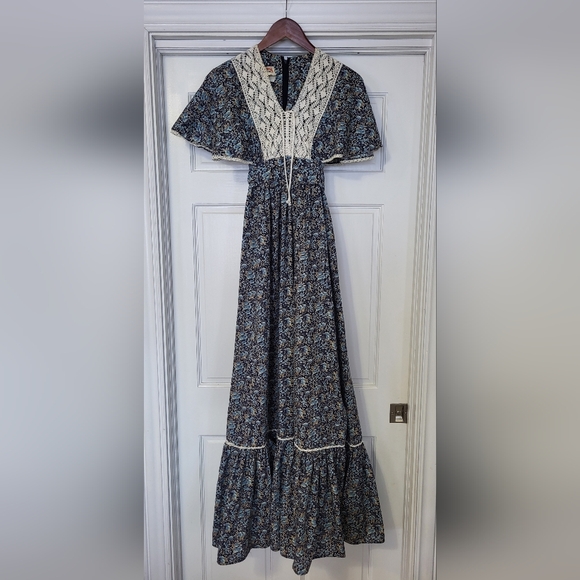 Phase II Vintage 70's Blue Calico Floral Prairie Cottage Boho Maxi Dress Size 11